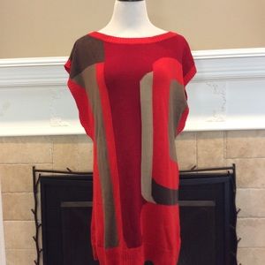 Donna Karan reds and neutrals sweater tunic.